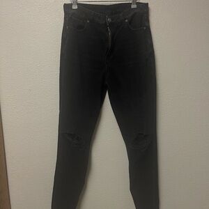 Black Distressed Women's Jeans